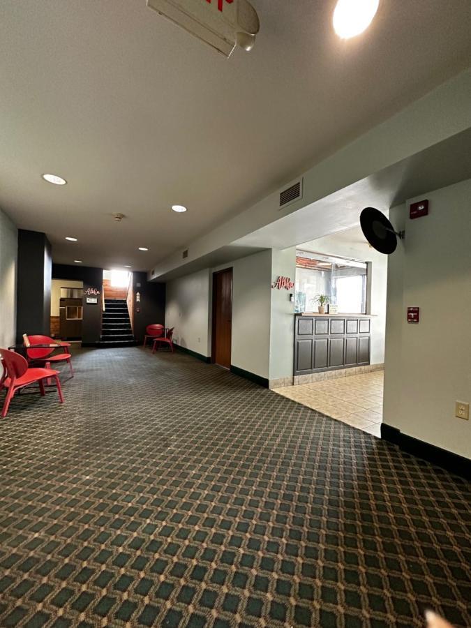 Valued Stay Aloha Мадисон Экстерьер фото