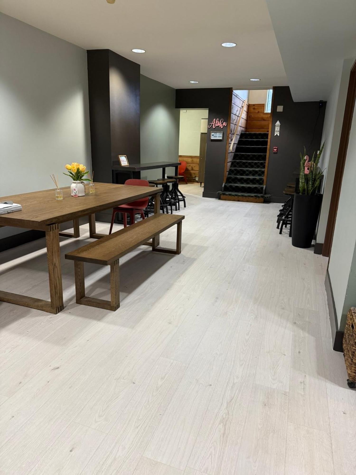 Valued Stay Aloha Мадисон Экстерьер фото